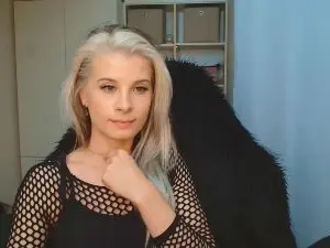 Cam4 Live Sex Cam of KristineSensual