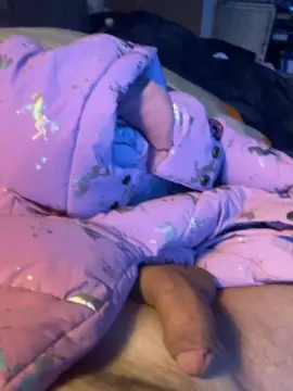 Cam4 Adult Webcam of PufferJacket23