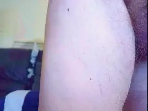 Cam4 Live Sex of SmallHairyUncut