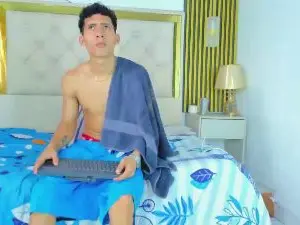 Cam4 Adult Webcams of axel_tonny3