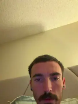 Cam4 Live Sex of BigDickJohnny25