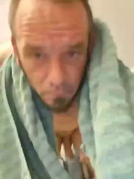 Cam4 Watch Live Sex Cams of DatRyanGuy69