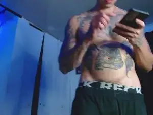 Cam4 Free Porn Cam of Adam_Hudsond