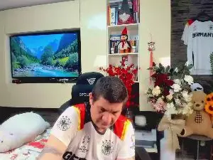 Cam4 Watch Live Sex Cams of CRISSETAN