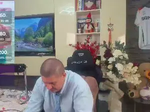 Cam4 Adult Video Chat of CRISSETAN