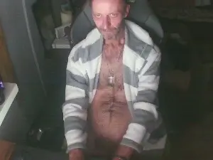 Cam4 Free Live Porn of Goodmcluckbln
