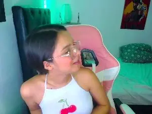 Cam4 Watch Live Sex Cams of room_kiitty