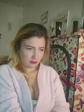 Cam4 Watch Live Sex Cams of Mazie07