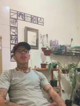 Cam4 Adult Webcam of Klinger30