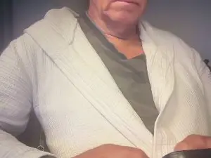 Cam4 Live Sex of Bernie2620