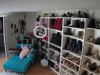 Camsoda Private Sex Chat of voyeurcam-missoliviablack-03
