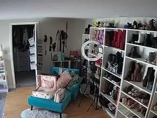 Camsoda Sex Cam of voyeurcam-missoliviablack-03
