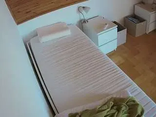 Camsoda Sex Chat of voyeurcam-julmodels-greybed-1