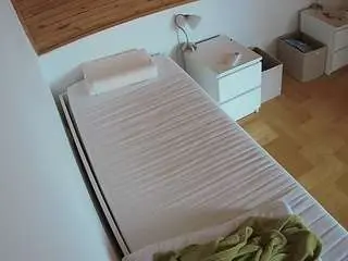 Camsoda Sex Cam of voyeurcam-julmodels-greybed-1
