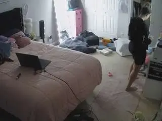 Camsoda Sex Cam of voyeurcam-house-charleys-room