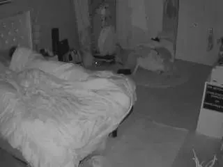 Camsoda Free Porn Cam of voyeurcam-house-charleys-room