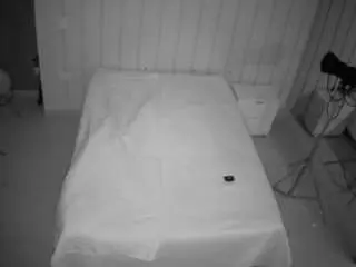 Camsoda Live Sex Cam of voyeurcam-casa-salsa-bedroom-1