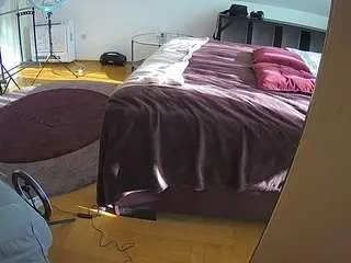 Camsoda Adult Webcam of voyeurcam-julmodels-whitebed-6