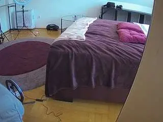 Camsoda Watch Live Sex Cams of voyeurcam-julmodels-whitebed-6
