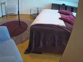 Camsoda Live Porn of voyeurcam-julmodels-whitebed-6