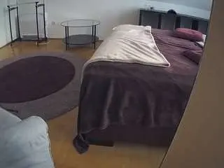 Camsoda Live Porn of voyeurcam-julmodels-whitebed-6