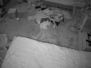 Camsoda Watch Live Sex Cams of voyeurcam-julmodels-whitebed-5