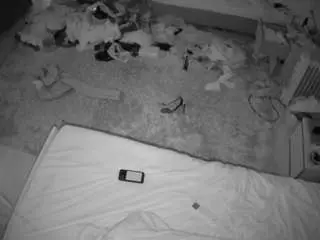 Camsoda Best Webcam of voyeurcam-julmodels-whitebed-5