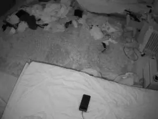 Camsoda Private Sex Chat of voyeurcam-julmodels-whitebed-5