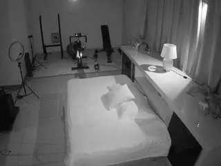 Camsoda Sex Cam of voyeurcam-jb-office-1
