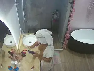 Camsoda Free Porn Cam of voyeurcam-casa-salsa-bathroom-6