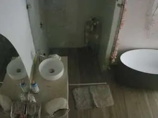 Camsoda Free Porn Cam of voyeurcam-casa-salsa-bathroom-6