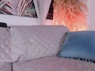 Camsoda Adult Webcam of nicolle-w