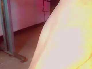 Camsoda Sex Cam of emeli-roushot