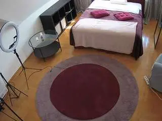 Camsoda Adult Webcam of voyeurcam-julmodels-whitebed-1