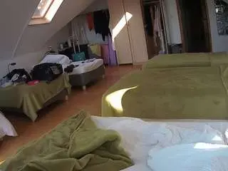 Camsoda Free Porn Cam of voyeurcam-julmodels-bed-3