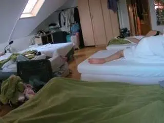 Camsoda Sex Chat of voyeurcam-julmodels-bed-3