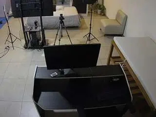 Camsoda Adult Video Chat of voyeurcam-jb-photo-studio