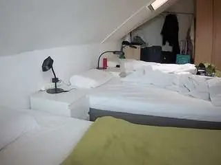 Camsoda Live Sex Cam of voyeurcam-julmodels-bed-4