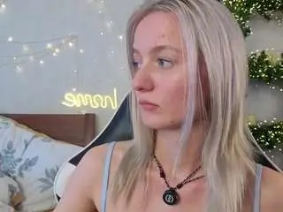 Camsoda Best Webcam of elvinabrowning