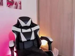 Camsoda Sex Cam of saray-mendoza