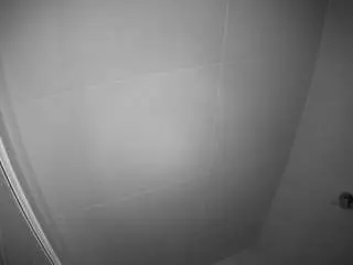 Camsoda Nude Webcam of voyeurcam-casa-salsa-bathroom-8