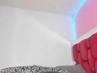 Camsoda Best Webcam of sexxy-naomi