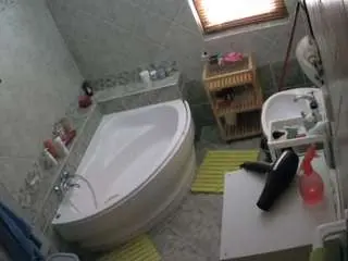 Camsoda Free Live Porn of voyeurcam-julmodels-bath-1st-2