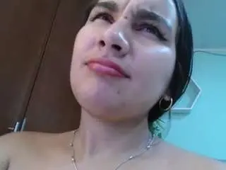 Camsoda Sex Cam of maylin-horny19
