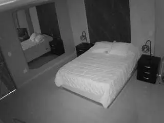Camsoda Live Sex Cam of voyeurcam-casa-salsa-bedroom-4