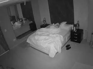Camsoda Live Sex Cam of voyeurcam-casa-salsa-bedroom-4
