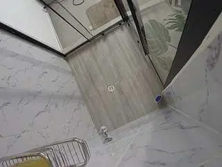 Camsoda Private Sex Chat of voyeurcam-jb-shower-2
