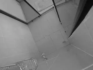 Camsoda Free Porn Cam of voyeurcam-jb-shower-2