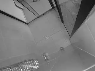 Camsoda Nude Webcam of voyeurcam-jb-shower-2