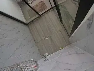 Camsoda Private Sex Chat of voyeurcam-jb-shower-2